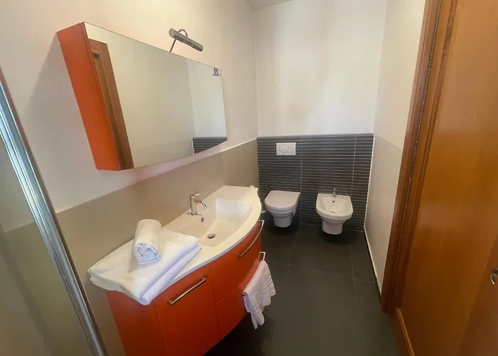 Apartamento Falconera 3 Bedrooms - Agenzia Cocal